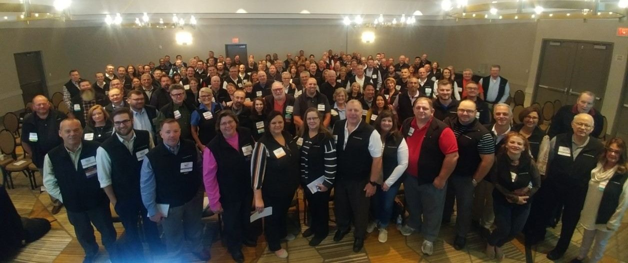 kitchen-tune-up-franchisees-reunion.jpg