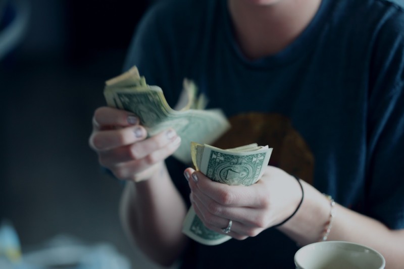 counting-cash-remodel-costs.jpg